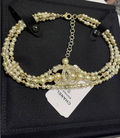Chanel set* ☘️
Necklace 
Bracelet 
*Master quality* 💎

*170* AED normal box 📦

Zain48
♥️♥️♥️