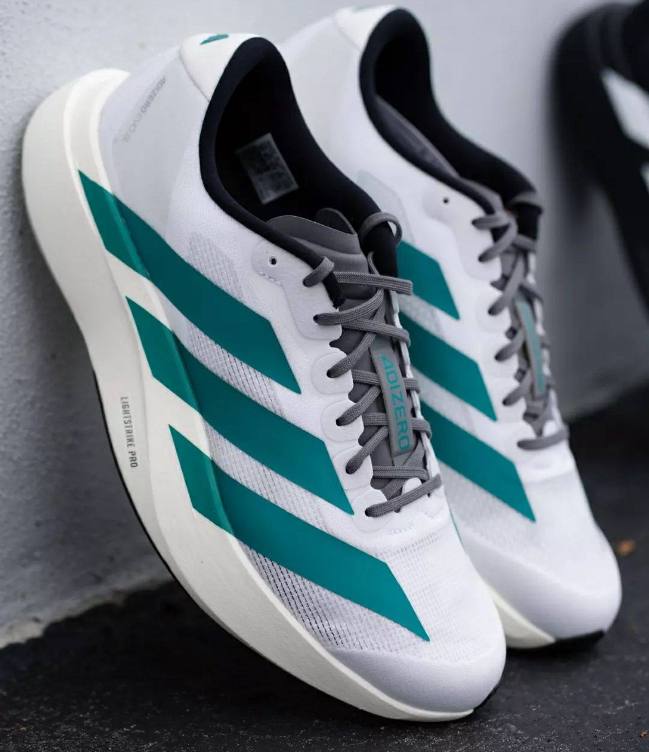 Adidas ADIZERO EVO SL ‘‘Cloud white/Pure Teal’’🍀☁️
36-45 AVAILABLE 🤩
210 dhs✅

Zain242
♥️♥️♥️