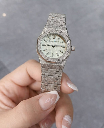 Ap watch for ladies good quality
 340 dhs🇦🇪
 (size 23mm )

Zain59
♥️♥️♥️