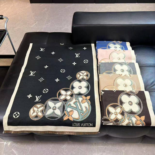 Scarf
 ❤️❤️high quality
Witbbox  👑🧣
60 dhs🪙🖤

Zain04
♥️♥️♥️