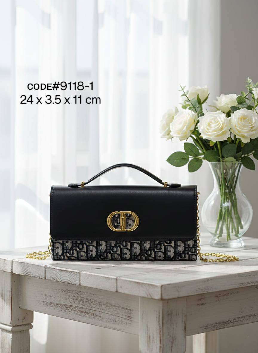 CHRISTIAN DIOR
ᴍᴏɴᴛᴀɪɢɴᴇ ʙᴀɢ
ᴄᴀɴᴠᴀs & ʟᴇᴀᴛʜᴇʀ ᴍᴀᴛᴇʀɪᴀʟ
ᴡɪᴛʜ ᴄʜᴀɪɴ
sɪᴢᴇ : 24 cm
ᴡɪᴛʜ BOX
🎁🎁🎁

65 dhs🗽

Zain31