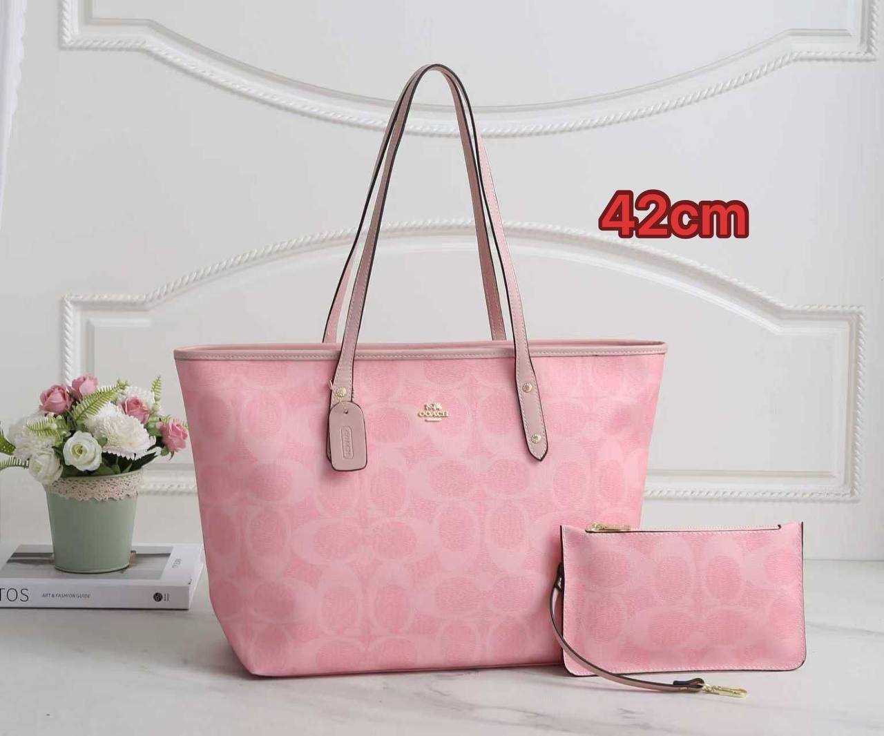 COACH 
good quality

with box 
🎁🎁🎁

100 dhs🪙

Zain102
♥️♥️♥️