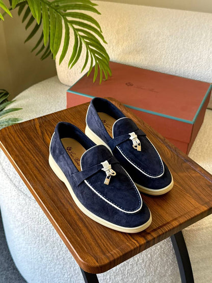 LORA PIANA 
SuperMaster Quality 💯
450 dhs💓
Size:36-41💥

Zain171
♥️♥️♥️