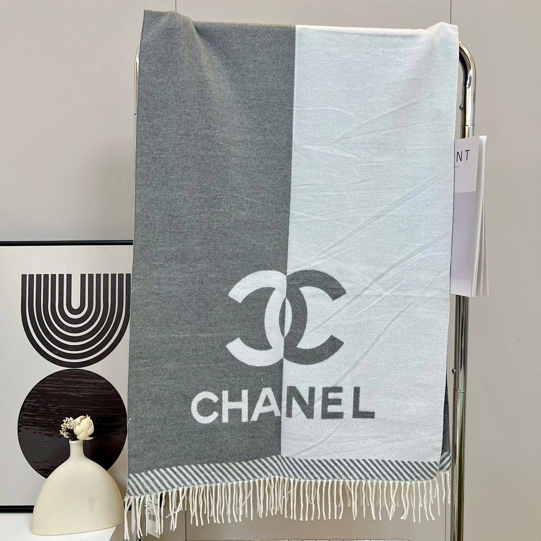 Winter scarf 
45 dhs❣️

Zain93
♥️♥️♥️