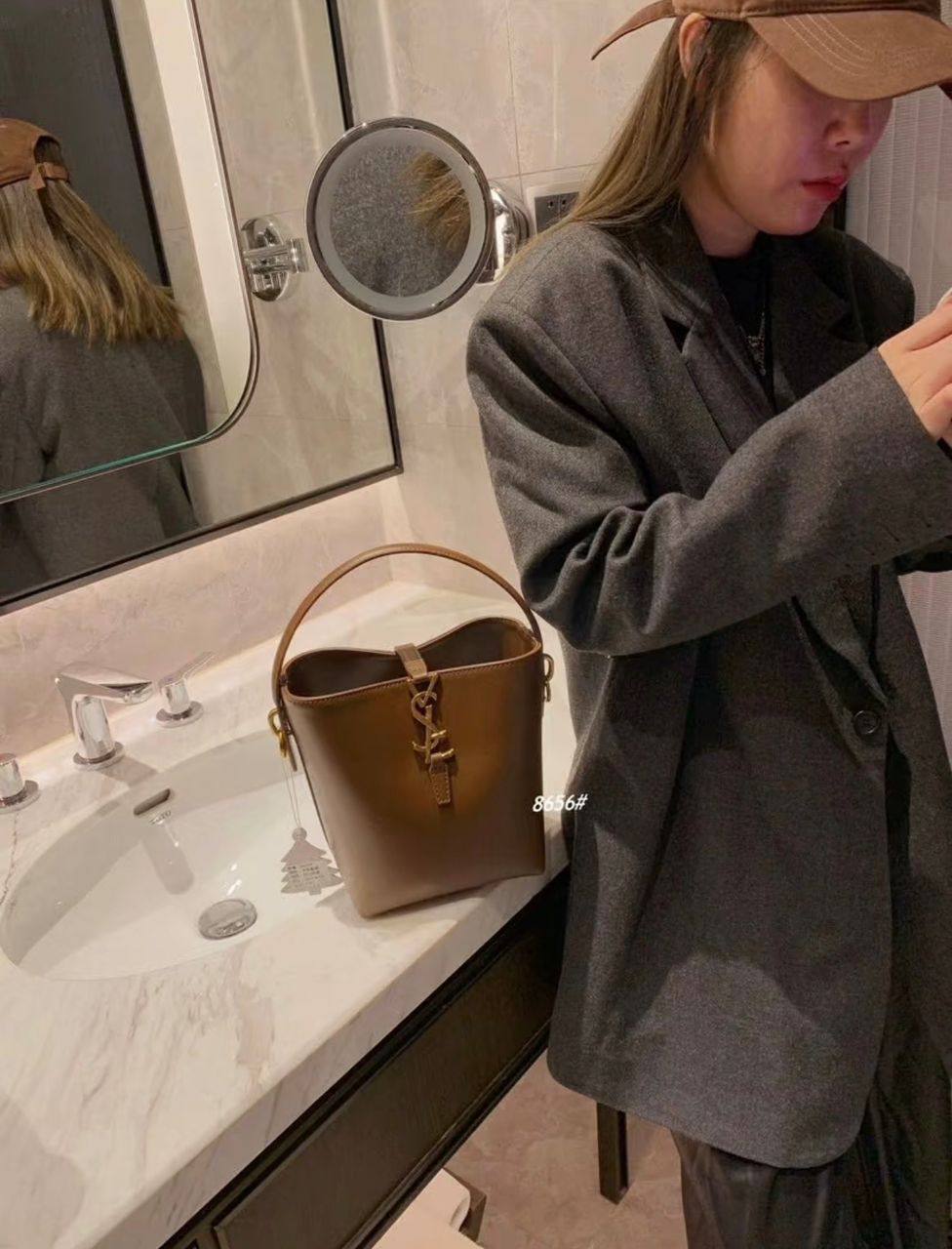YSL
100 dhs🪙🌨️

Good quality 

with box
🎁🎁🎁

Zain35
♥️♥️♥️
