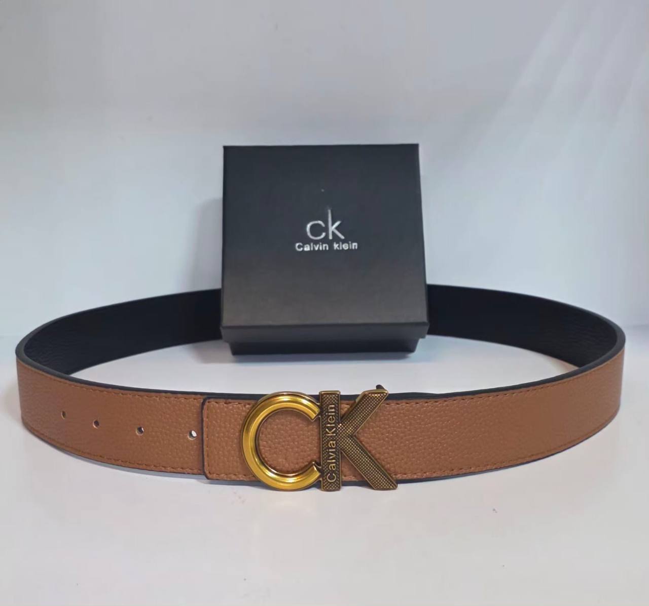 Mens belts 
with box
35 dhs💛

Zain232
♥️♥️♥️