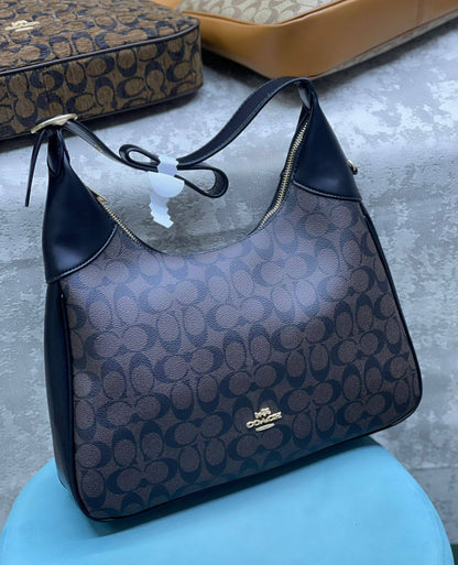 Coach
105 dhs🗽
Size 35 cm

Zain175
♥️♥️♥️