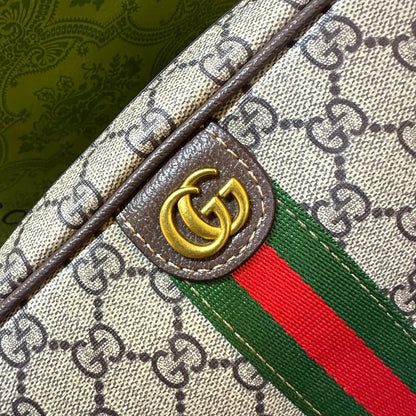 GUCCI 
GOOD QUALITY 
WITH BOX 
🎁🎁🎁

90 dhs✅

Zain295
♥️♥️♥️