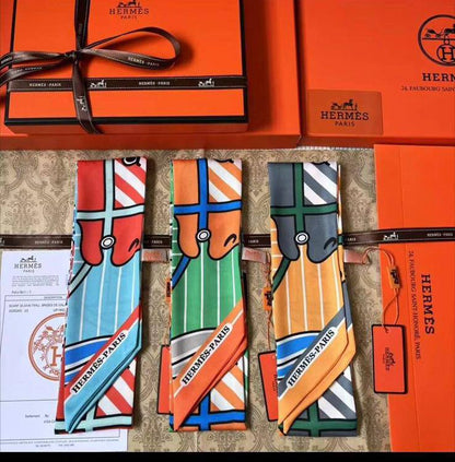 Silk   Bag scarf 
20 dhs💓

Zain93
♥️♥️♥️