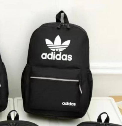 Sport Bags
45*31*5cm
45 dhs❣️

Zain17
♥️♥️♥️