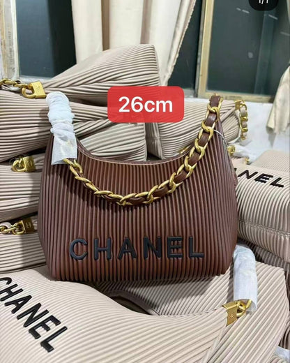 Chanel 
100 dhs✅

Zain143
♥️♥️♥️