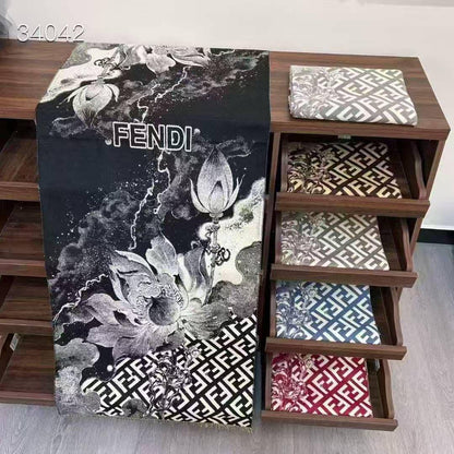 Winter scarf 
45 dhs🪙🌨️

Zain93
♥️♥️♥️