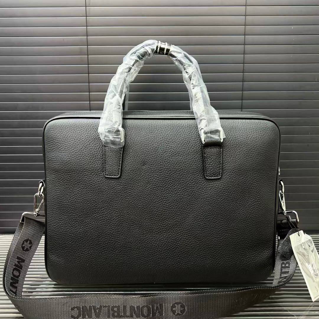 Montblanc Laptop 
bag master quality 

320  DHS

leather

Zain39
♥️♥️♥️