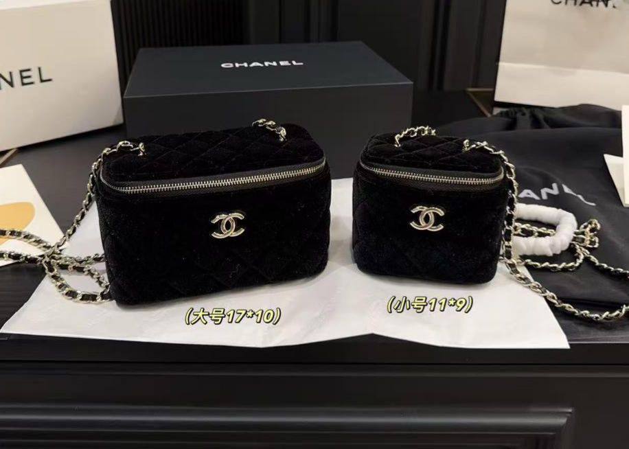 Chanel Master
For Price 👇 WTSP Text Zain 0568585901

Zain142
♥️♥️♥️