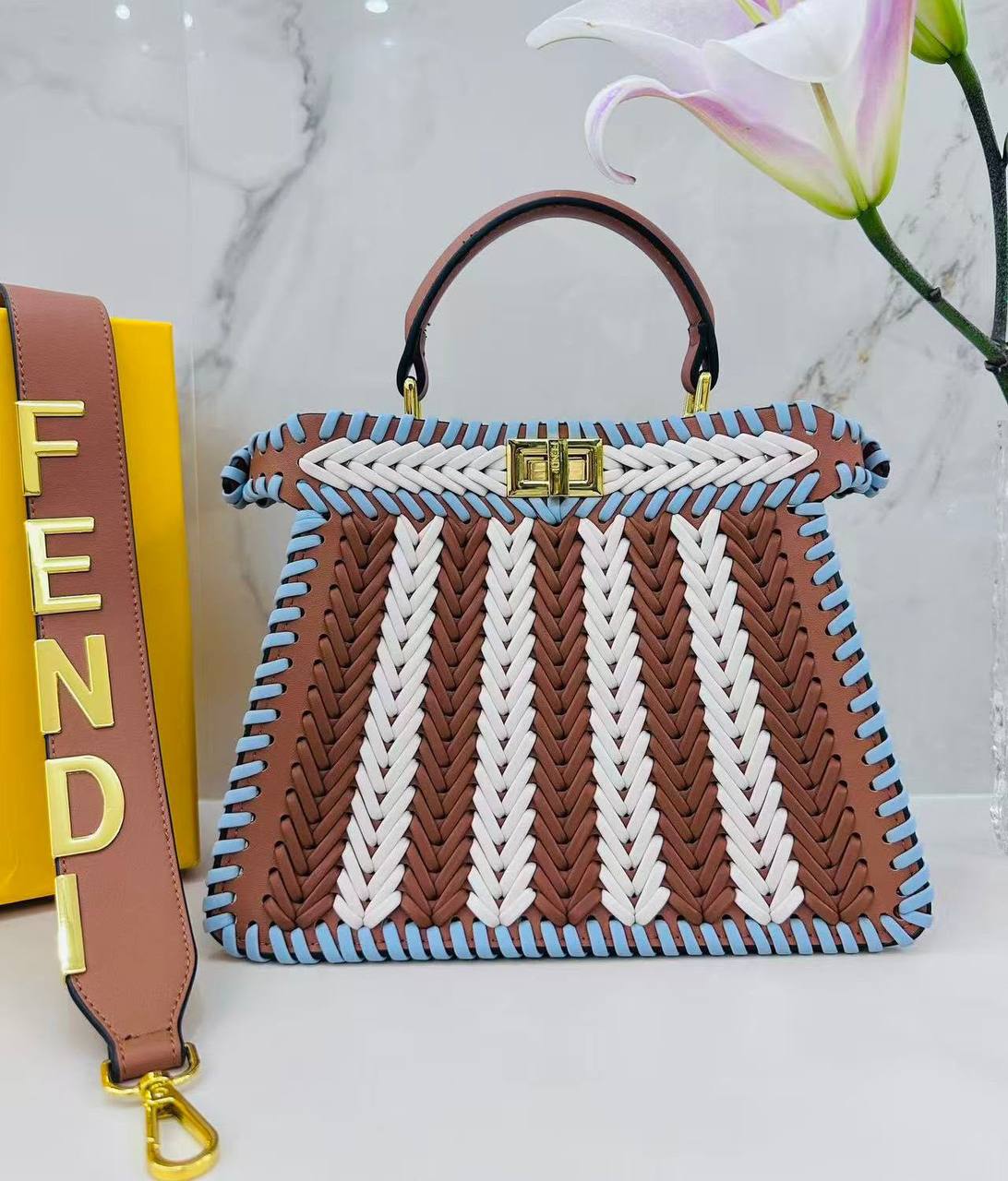 FENDI COPY ONE NEW CAME 
210 dhs🇦🇪🇦🇪

Zain295
♥️♥️♥️
