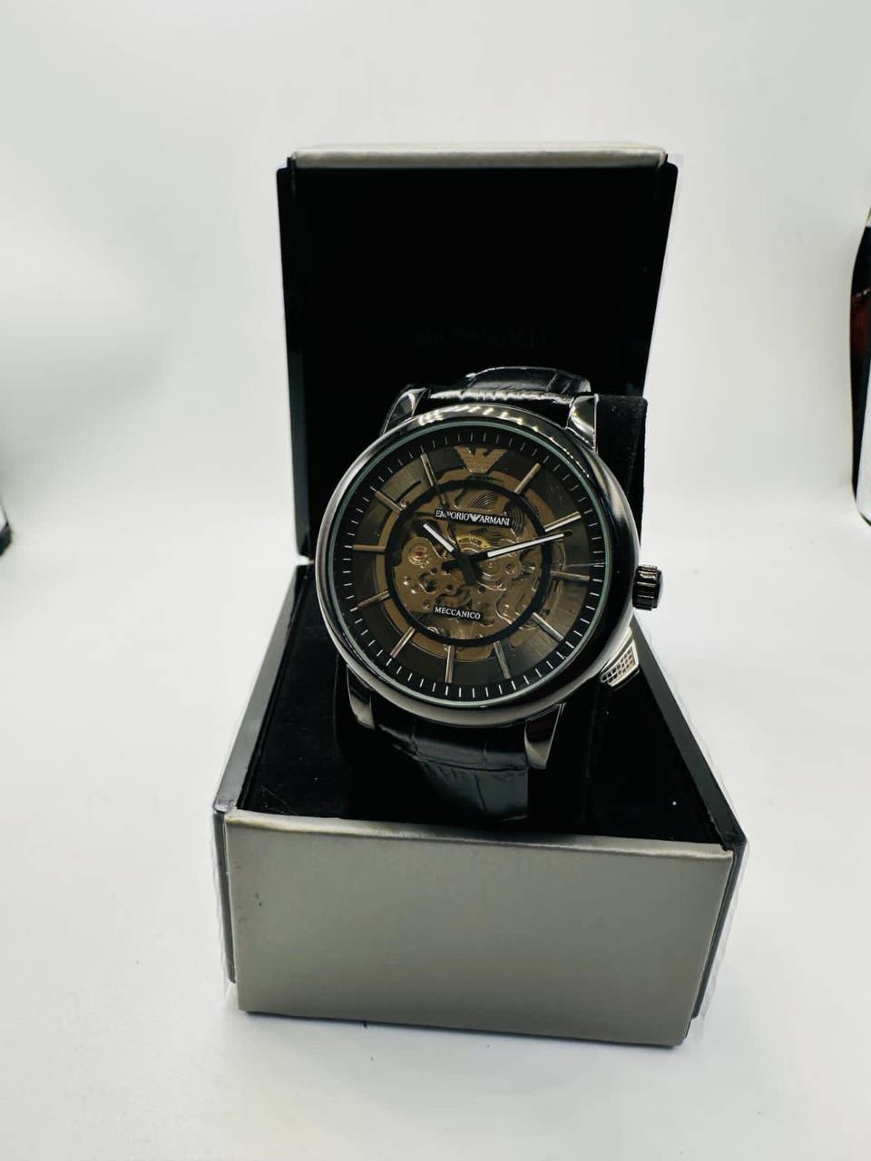ARMANI MEN
*Automatic 
110 dhs🌺

Zain08
♥️♥️♥️