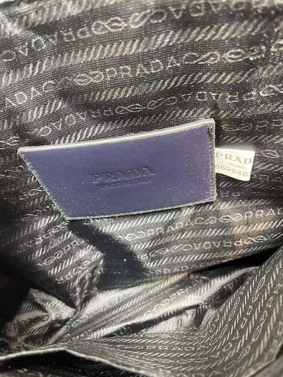 Prada
41*26*11cm
3 in 1
95 dhs❤️

Zain17
♥️♥️♥️