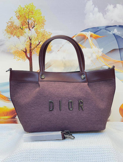 DIOR 

110 dhs✅

Best quality 
size 30CM

Zain290
♥️♥️♥️