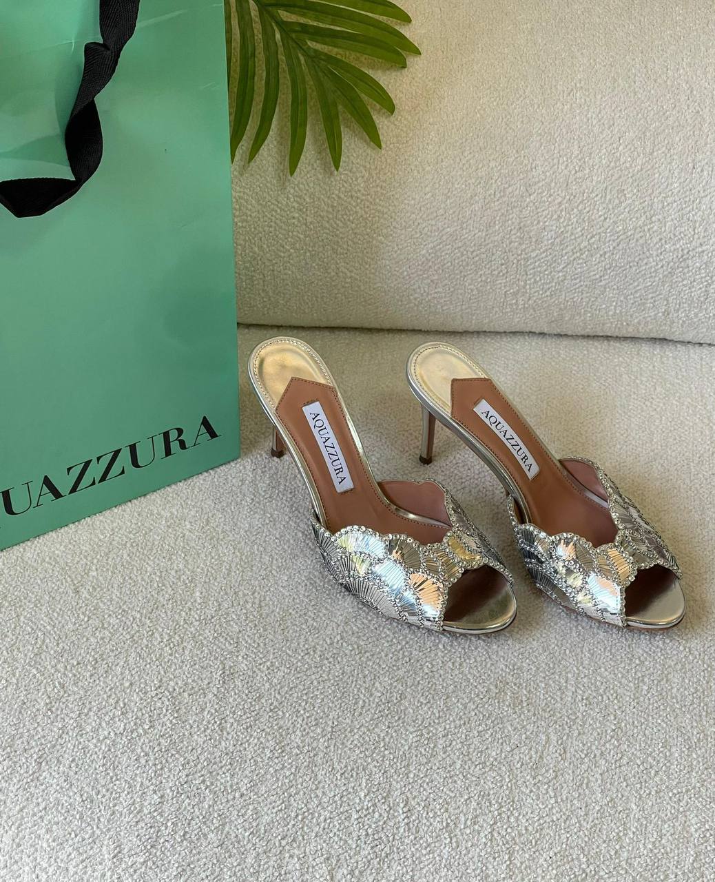 AQUAZZURA
SuperMaster Quality 💯
Size: 36-41💥
600 dhs🪙🖤

Zain171
♥️♥️♥️