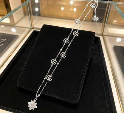 Gucci😍
Necklace ❤️‍🔥
Earring 🍁
Bracelet ✨
Master quality 💯

With normal boxes 🗃️ 

And paper bag 🛍️
130 dhs🇦🇪🇦🇪🇦🇪

With master box 📦 
140 dhs🇦🇪🇦🇪🇦🇪
Zain216
♥️♥️♥️