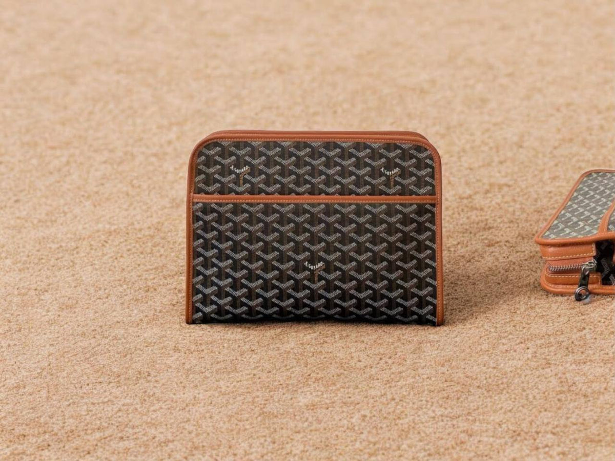 Goyard

210 dhs

Zain134
♥️♥️♥️