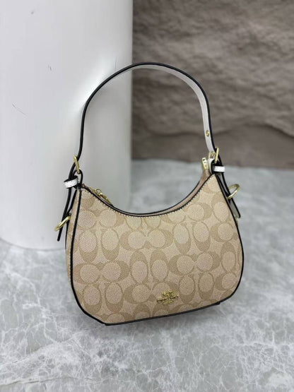 Coach
70 dhs💓

Zain22
♥️♥️♥️