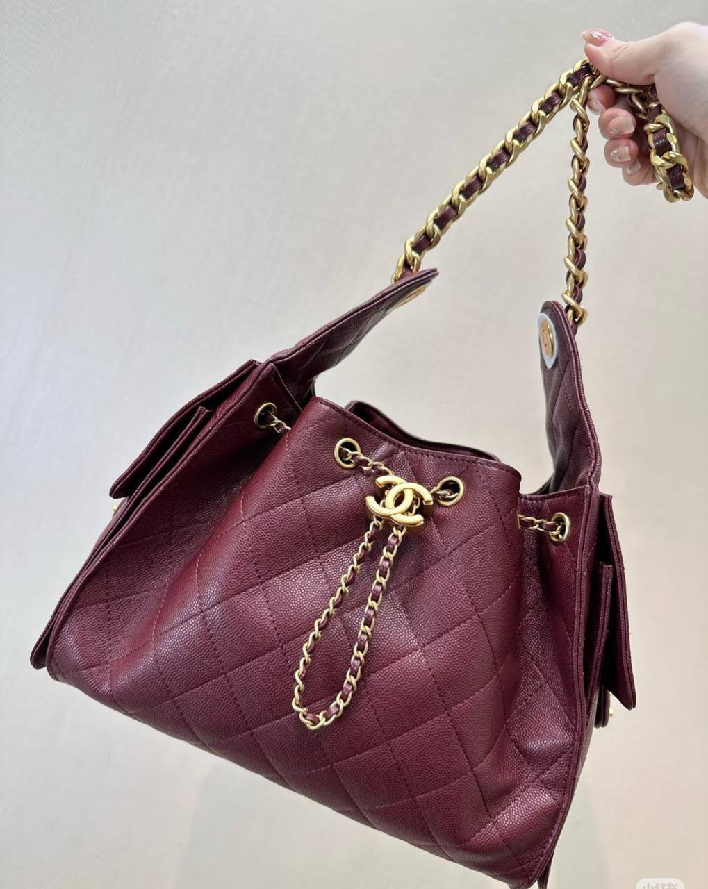 CHANEL
120 dhs✅
with box

Zain90
♥️♥️♥️