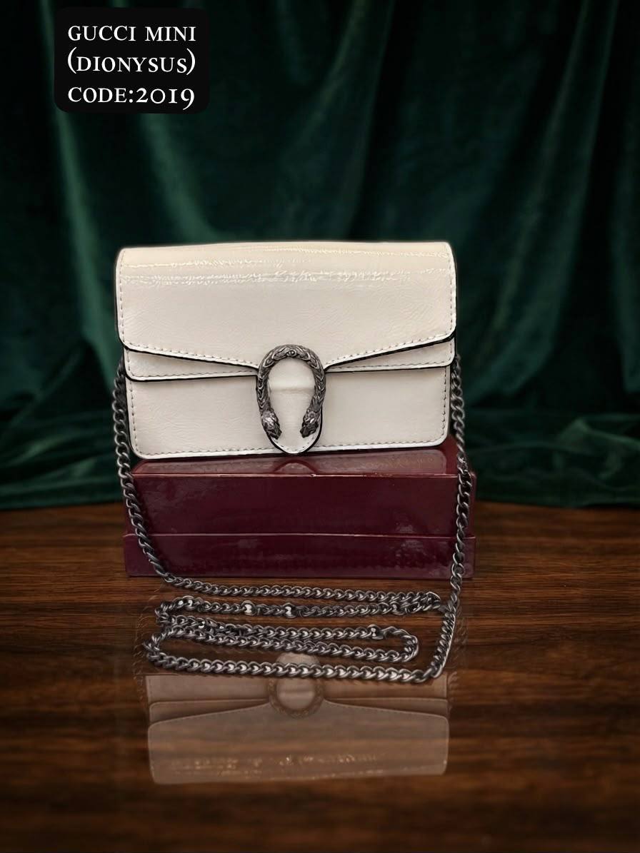 Gucci ᴍɪɴɪ ᴅɪᴏɴʏsᴜs ʙᴀɢ
ᴄʜᴀɪɴ/sʜᴏᴜʟᴅᴇʀ/ᴀɴᴅ ᴄʀᴏssʙᴏᴅʏ
ᴡɪᴛʜʙᴏx
sɪᴢᴇ:18ᴄᴍ
120 dhs🇦🇪🇦🇪

Zain56
♥️♥️♥️
