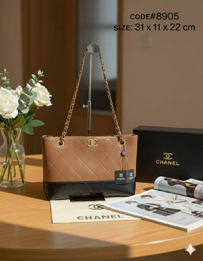 CHANEL ʜᴏʙᴏ ᴛᴏᴛᴇʙᴀɢ
sʜᴏᴜʟᴅᴇʀ ʙᴀɢ
ɢʀᴀɪɴᴇᴅ ᴄᴀʟғsᴋɪɴ
ɢʟᴏssʏ ʟᴇᴀᴛʜᴇʀ
ɢᴏʟᴅ ᴄʜᴀɪɴ ʙᴇʟᴛ
ɢᴏʟᴅ ʜᴀʀᴅᴡᴀʀᴇ
sɪᴢᴇ : 31 cm
ᴡɪᴛʜ BOX
🎁🎁🎁

80 dhs❣️

Zain31
♥️♥️♥️
