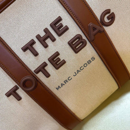 MARC JACOBS 
THE TOTE BAG BIG SIZE NEW CAME HIGH QUALITY 
130 DHS🇦🇪🇦🇪

Zain17
♥️♥️♥️