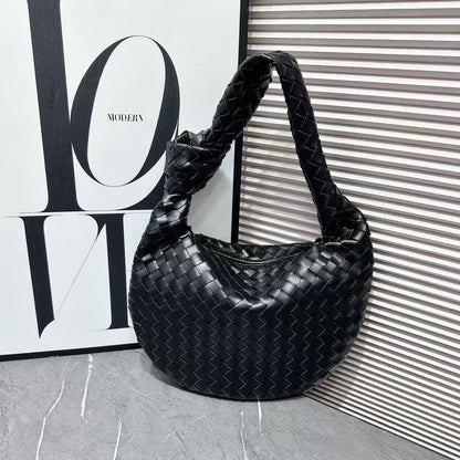BOTTEGA
SIZE  ……… 31CM 🥰
90 dhs✅

Zain144
♥️♥️♥️