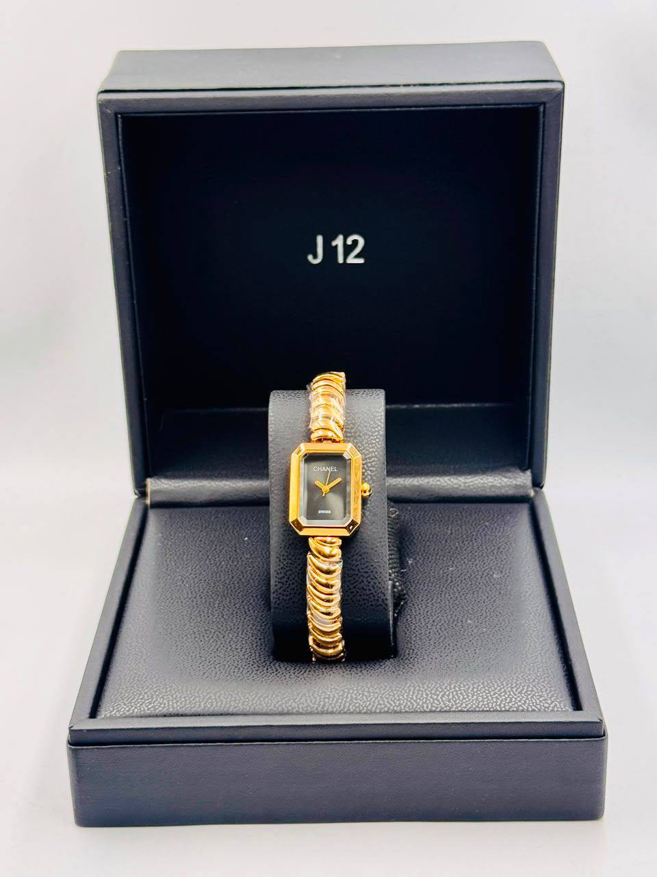 Chanel Ladies
*New arrival*🔥
55 dhs✅

Zain08
♥️♥️♥️
