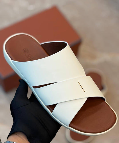 Loro piana 
slippers for men master quality 
290 dhs🌺
size available (40to46) 6to12

Zain59
♥️♥️♥️