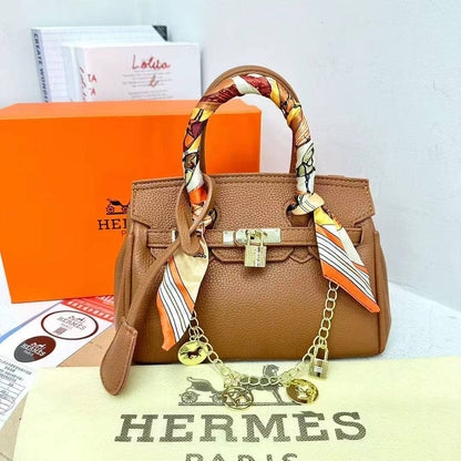 Hermes 
70 dhs🇦🇪

Zain232
♥️♥️♥️