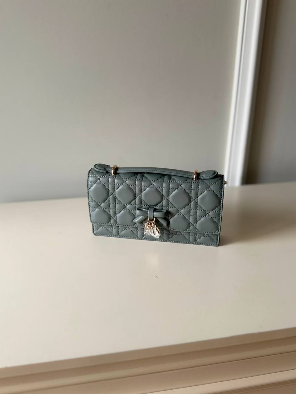 DIOR 
20 cm 
SUPER MASTER QUALITY 
For Price 👇 WhatsApp✅
0568585901 
0507557372
0552275751 Owner Zain 👌

Zain322
♥️♥️♥️