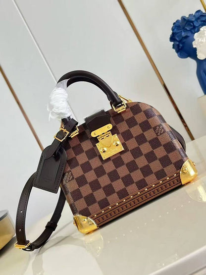 LV Alma Trunk 20 ✅*
*Size 20 cm*
For Price 👇 WhatsApp✅
0568585901 
0507557372
0552275751 Owner Zain 👌

Zain274
♥️♥️♥️