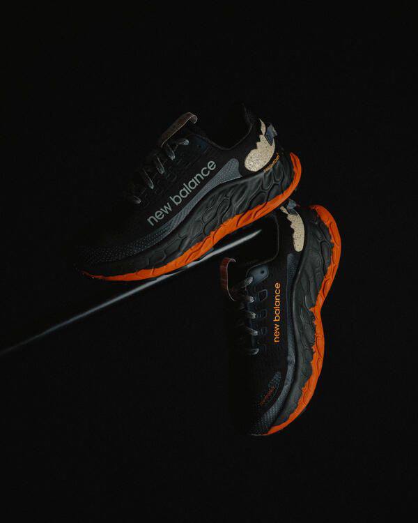 NEW BALANCE NB FRESH FOAM TRAIL MORE V3 'BLACK ORANGE ' 🖤
36-45 AVAILABLE 🤩
260 dhs🪙

Zain242
♥️♥️♥️