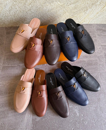 LOUIS VIITTON💫

SuperMaster Quality 💯
480 dhs🇦🇪🇦🇪

Size: 36-41💥

Zain171
♥️♥️♥️