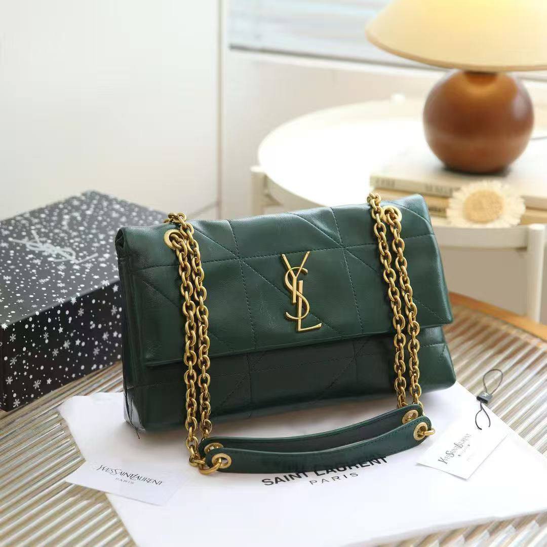 YSL
SIZE:L28*W8*H16.5cm
95 dhs✅

with box
🎁🎁🎁

Zain72
♥️♥️♥️
