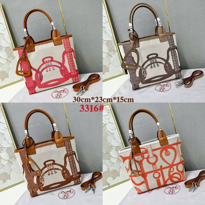 HERMES
 NEW CAME GOOD QUALITY 
100 dhs🇦🇪🇦🇪

Zain295
♥️♥️♥️