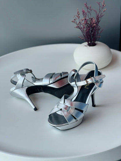 YSL 
36_41
Super high quality* 
450 dhs❣️

Zain176
♥️♥️♥️