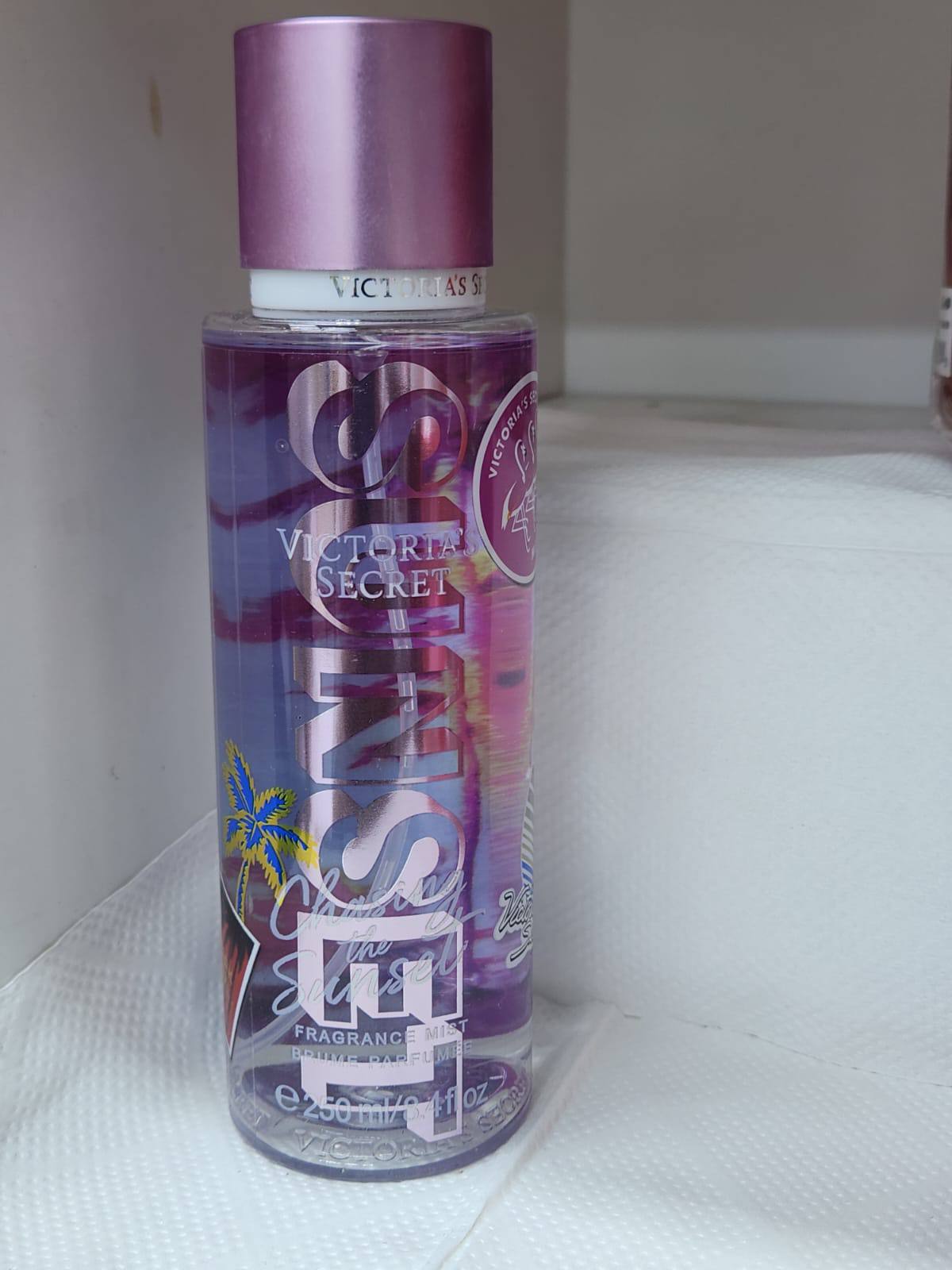 Victoria Secret 
Mist + Lotion
20 dhs❣️
10 Pcs Mix 110 dhs❣️

Zain87
♥️♥️♥️