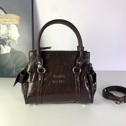 MIU MIU 
Master
280 dhs✅
#24cm🩷🩷🙋‍♂️

Zain228
♥️♥️♥️