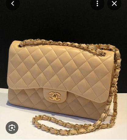 CHANEL 
GOOD QUALITY 
130 dhs🇦🇪🇦🇪
SIZE 28CM

Zain200
♥️♥️♥️