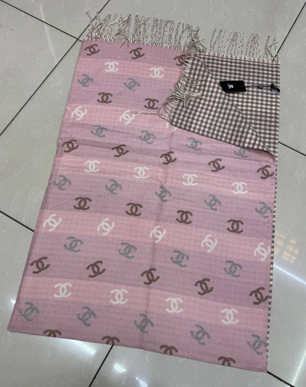 Winter scarf 
45 dhs🪙🌨️

Zain93
♥️♥️♥️