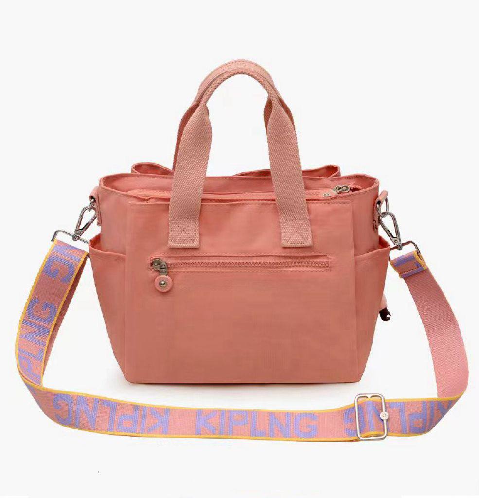 KIPLING 
NEW CAME GOOD QUALITY 
60 dhs💓

Zain39
♥️♥️♥️