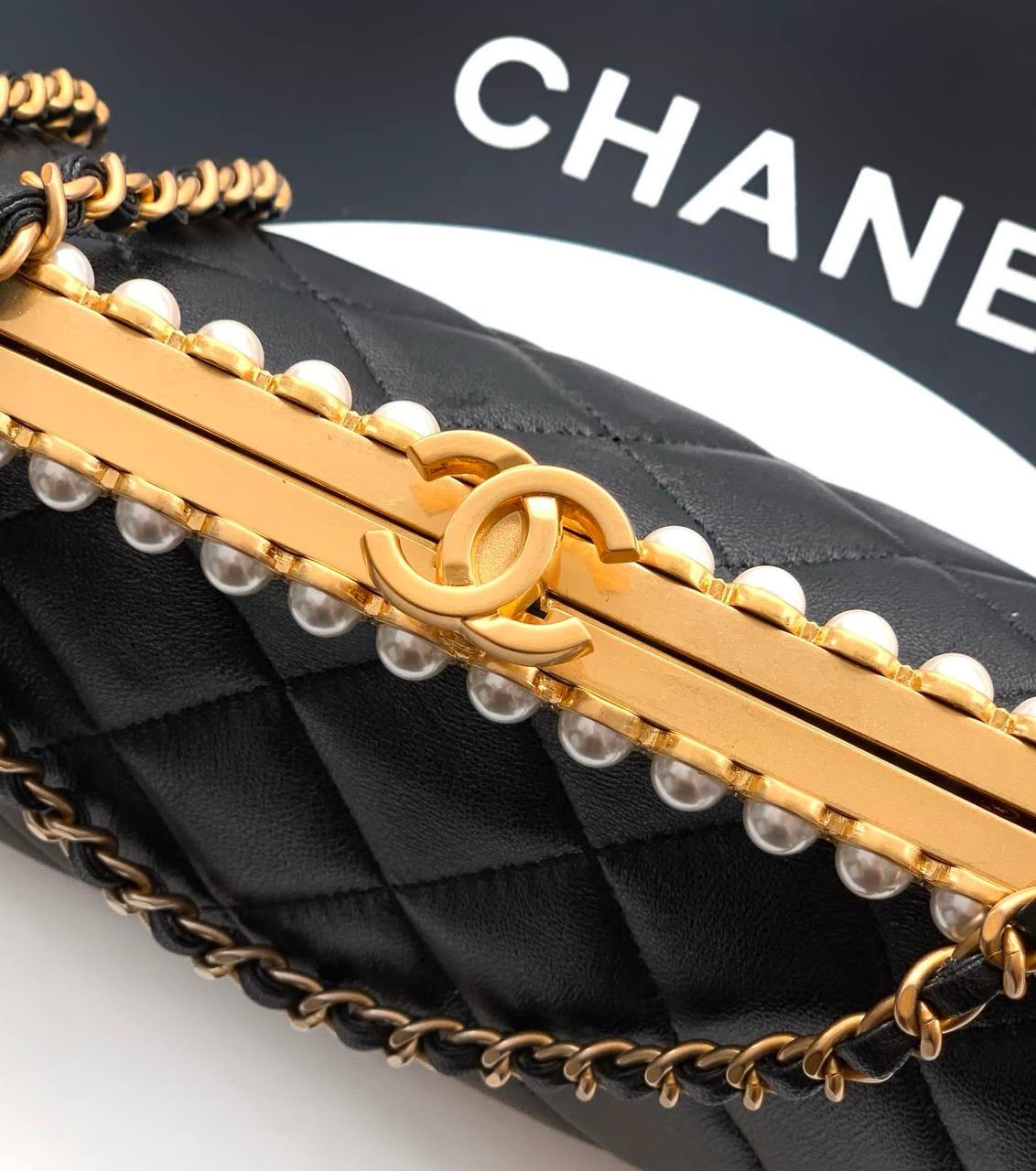 CHANEL 

COPY ONE 

NEW RESTOCK 

WITH BOX 

120 DHS…🇦🇪🇦🇪
Zain295
♥️♥️♥️