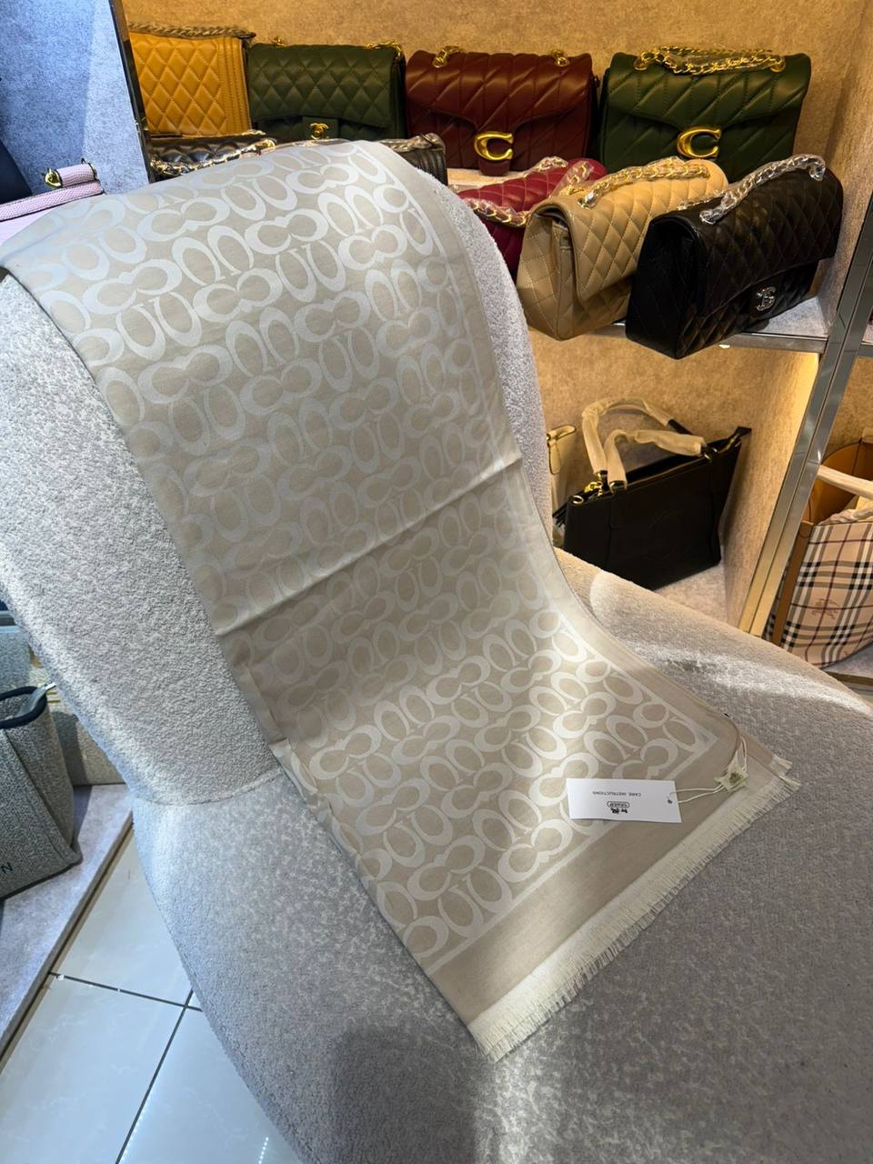 New
Cotton scarf 
45 dhs🪙🌨️

Zain93
♥️♥️♥️