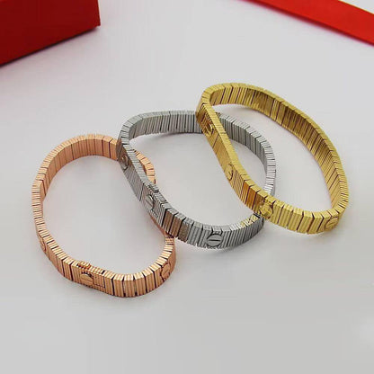 *CARTIER BRACELET*

120 dhs🪙🌨️
*Master Quality*✨✅

*GOLD*
*SILVER*
*ROSE GOLD*

Size 17-19-21

Zain89
♥️♥️♥️