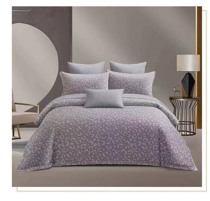 New collection 🌹🌹🌹
Give you best life 💥💥💥
Comfort set 
King size comfort 6pcs set 
1 comfort 
1 bedsheets 
4 pillowcases 
6pcs set 
115 dhs💓

Zain99
♥️♥️♥️